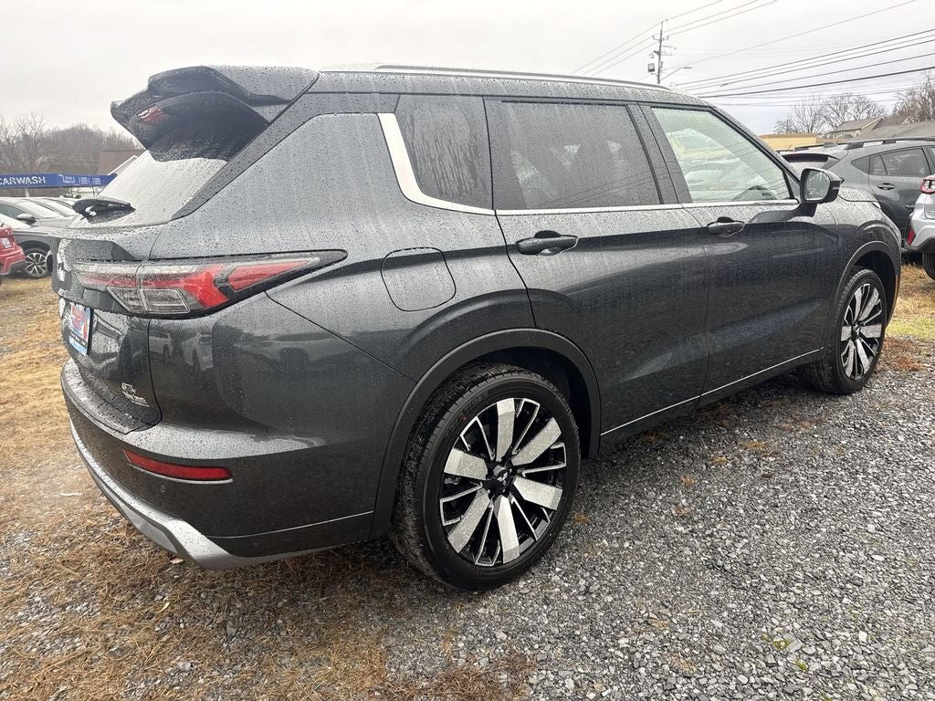 2026 Mitsubishi Outlander — interior view
